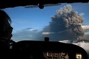 فوران آتشفشان در نزدیکی Eyjafjallajökull  در سال2010 برای یک هواپیمای سبک ، باعث ایجاد  بالاترین سطح اختلال در سفر هوایی از زمان جنگ جهانی دوم شد.