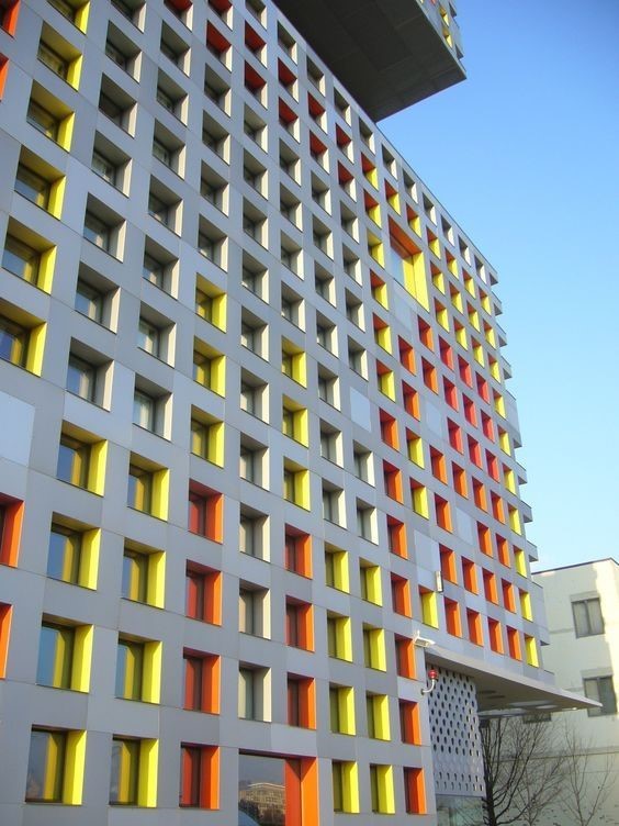 رنگ نمای ساختمان را انتخاب کنید