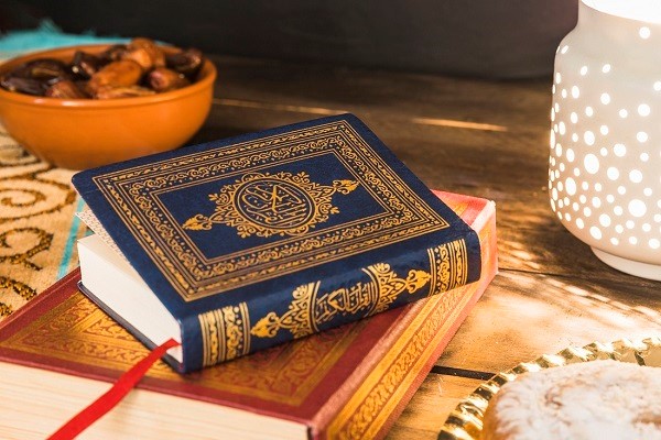 آشنایی با قرآن